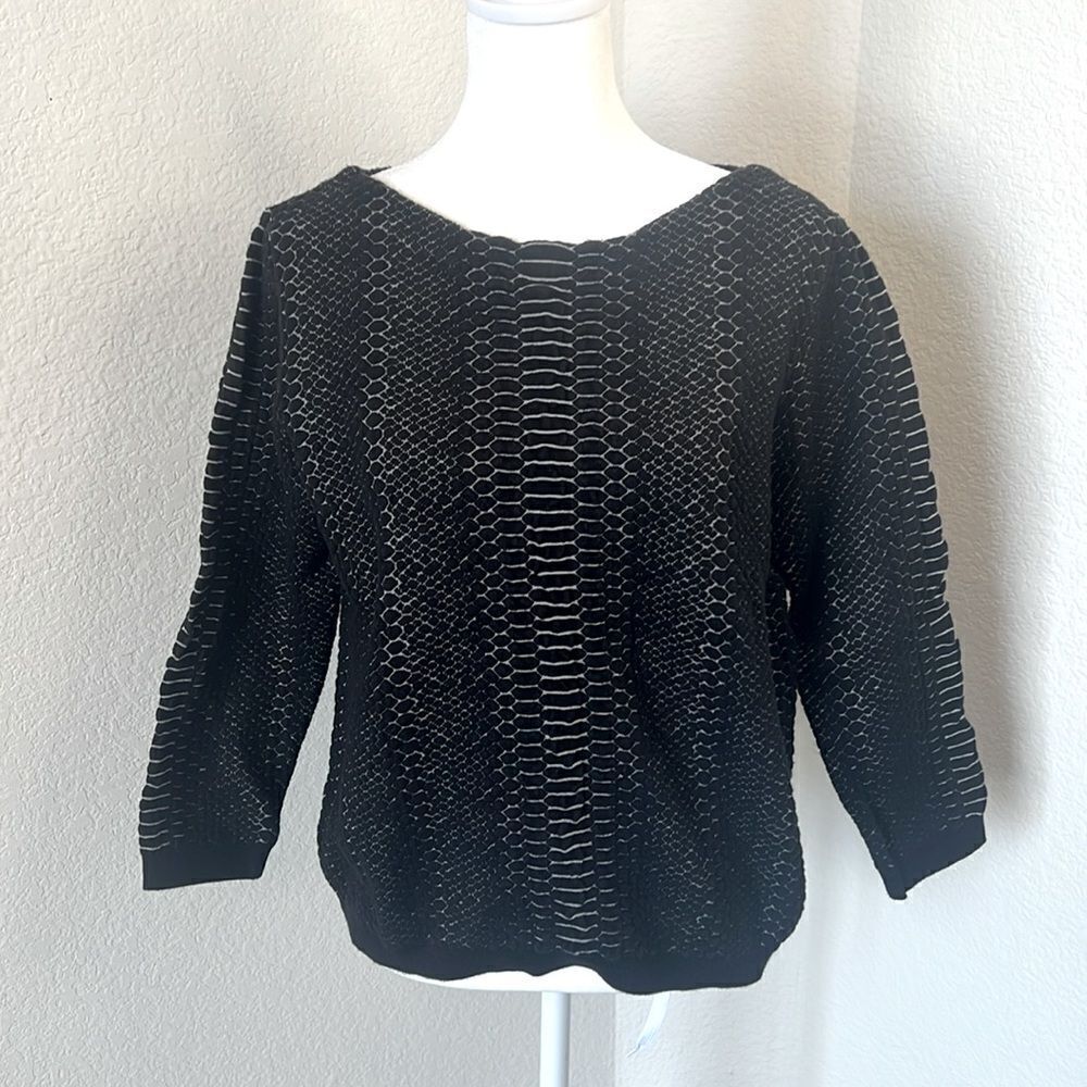 Women's Worthington Black and Gray Honeycomb Design 3/4 Sleeve Top ~ Size Large